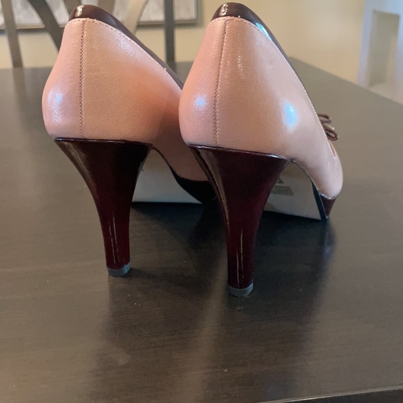 Women heels. Colour is more fair pink/ tan with burgundy heels and platform - Picture 3 of 4